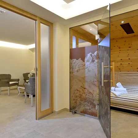 Christoph Hotel 4*