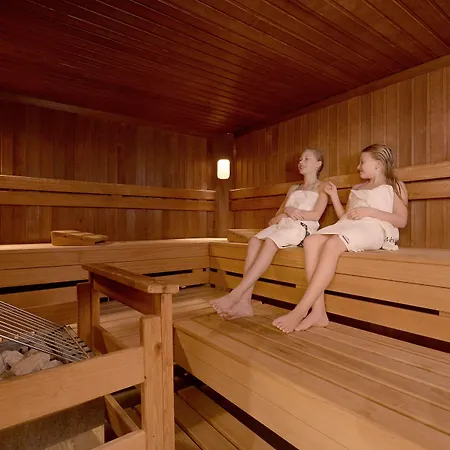 Christoph فندق 4*