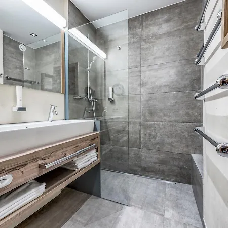 Christoph Hotel 4*