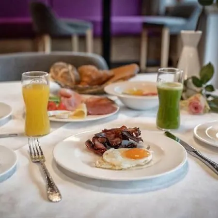 Christoph 4* 엘마우