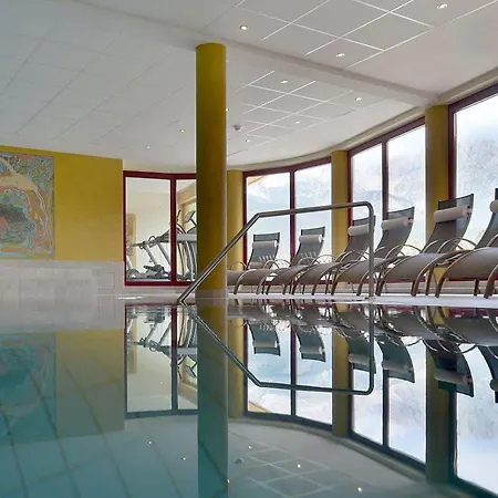 Christoph Hotel